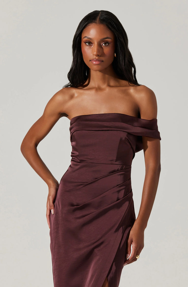 Gwyneria Off Shoulder Midi Dress